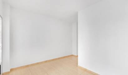 Venta - Apartment - Torrevieja - Puerto Deportivo