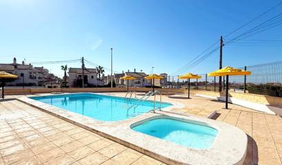 Venta - Bungalow - Torrevieja - La Mata