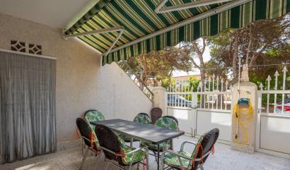 Venta - Bungalow - Torrevieja - Playa de los Naufragos