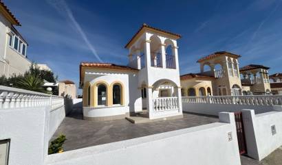 Venta - Villa - Algorfa