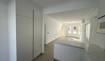 Venta - Villa - Algorfa