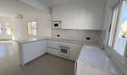 Venta - Villa - Algorfa