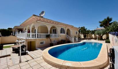 Venta - Villa - Ciudad Quesada - Urbanizaciones