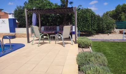 Venta - Villa - Gea y Truyols