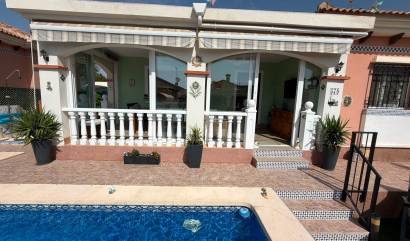 Venta - Villa - Los Montesinos - La Herrada