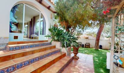 Venta - Villa - Orihuela Costa - La Zenia