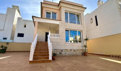 Venta - Villa - Orihuela Costa - Las Filipinas