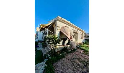 Venta - Villa - Torrevieja - Aguas Nuevas