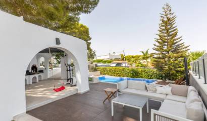 Venta - Villa - Torrevieja - Los Balcones