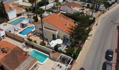 Venta - Villa - Torrevieja