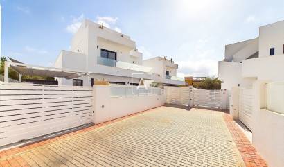 Villa - Bestaande woningen - Los Montesinos - AP-1156