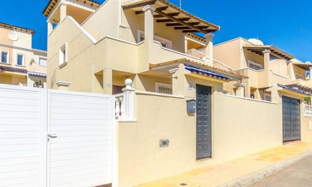 Villa - Bestaande woningen - Orihuela Costa - Villamartín