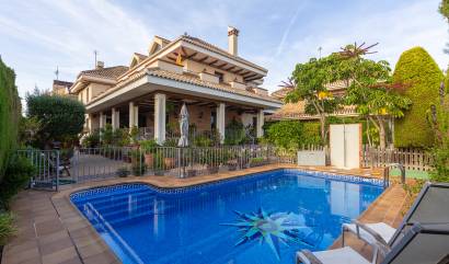 Villa - Bestaande woningen - Torrevieja - Ben-13500