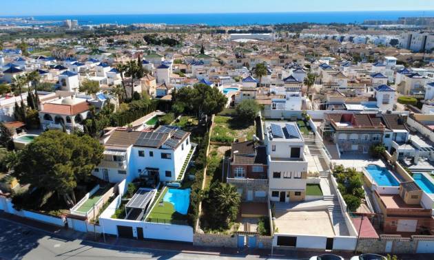 Villa - Bestaande woningen - Torrevieja - Los balcones