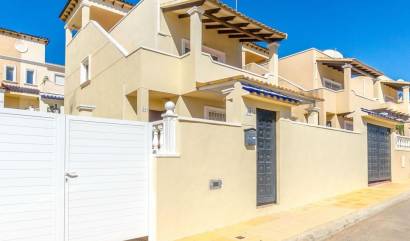 Villa - Revente - Orihuela Costa - MOV-59060