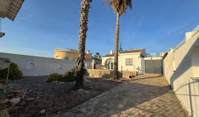 Villa - Revente - Torrevieja - GI-31689