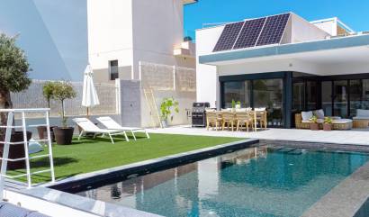 Villa - Sale - San Miguel de Salinas - MOV-94635