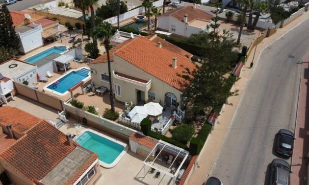 Villa - Sale - Torrevieja - Torrevieja