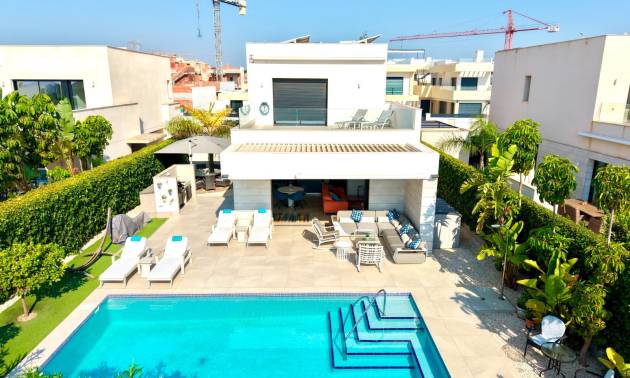 Villa - Venta - Los Montesinos - Los Montesinos
