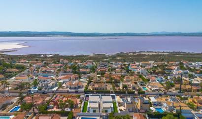 Villa - Venta - Torrevieja - GI-50557