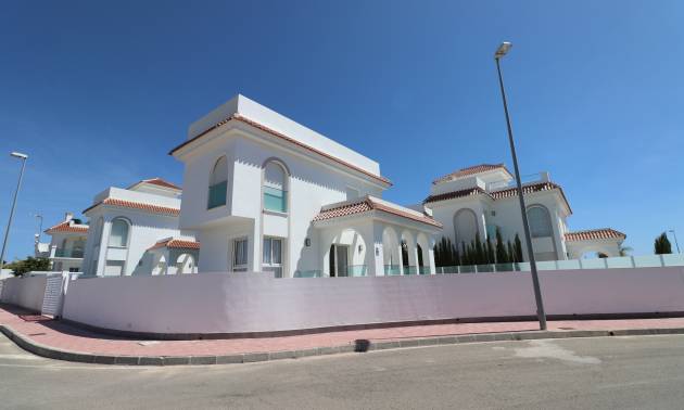 Bestaande woningen - Vrijstaande villa - Ciudad Quesada
