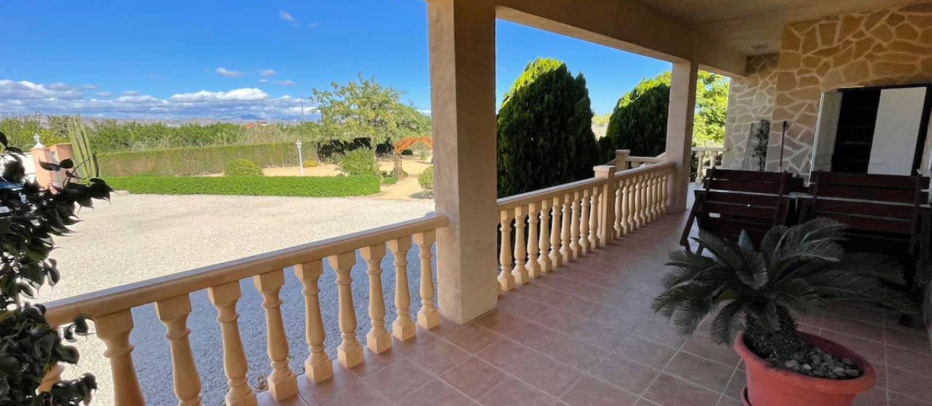 Sale - Finca / Country Property - Catral