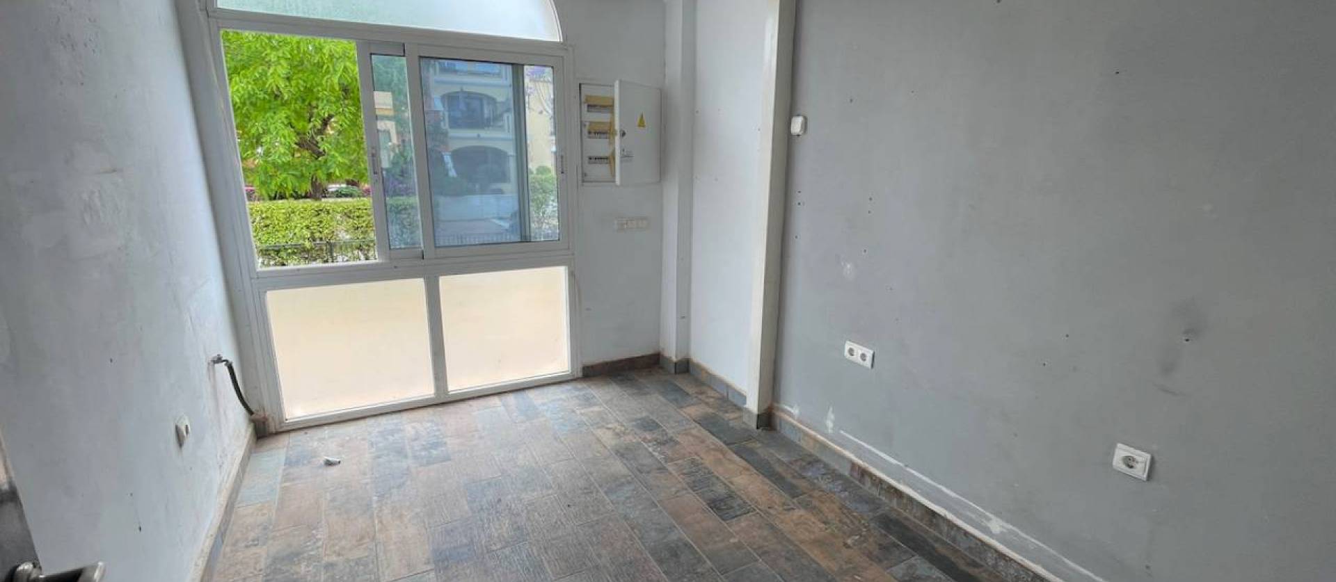 Sale - Commercial - Algorfa - La Finca Golf