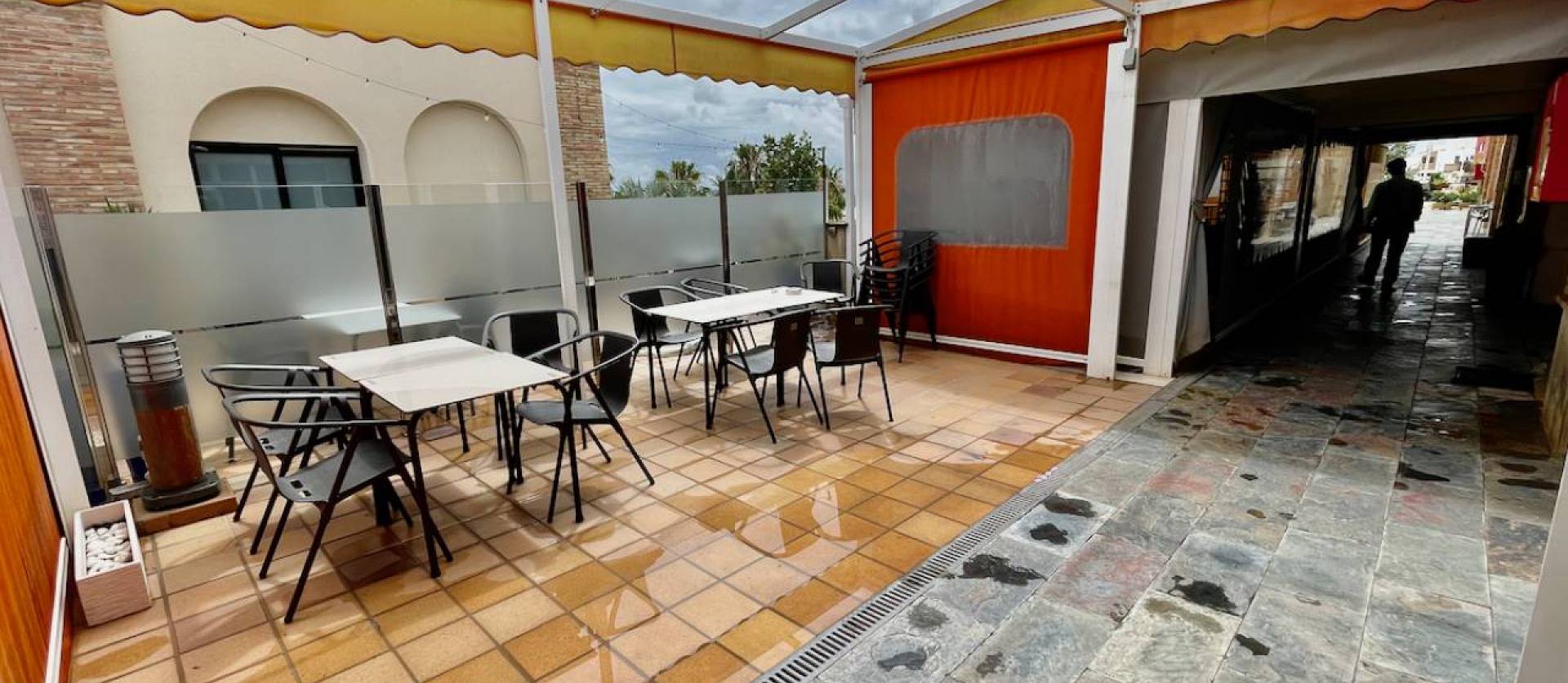 Sale - Commercial - Algorfa - La Finca Golf