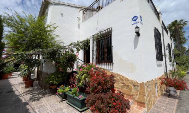 Sale - Country House - Orihuela