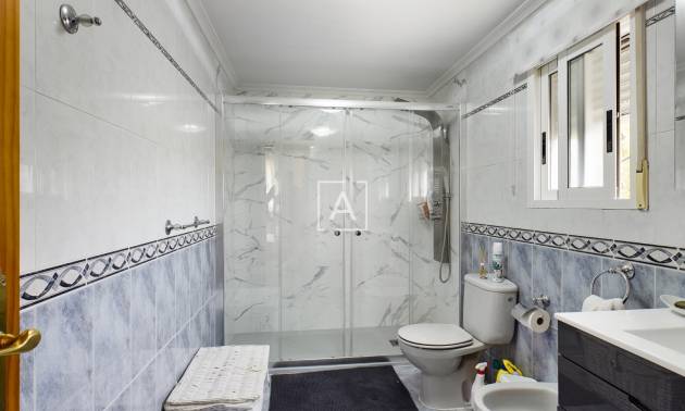 Bestaande woningen - Villa - Pinar de Campoverde