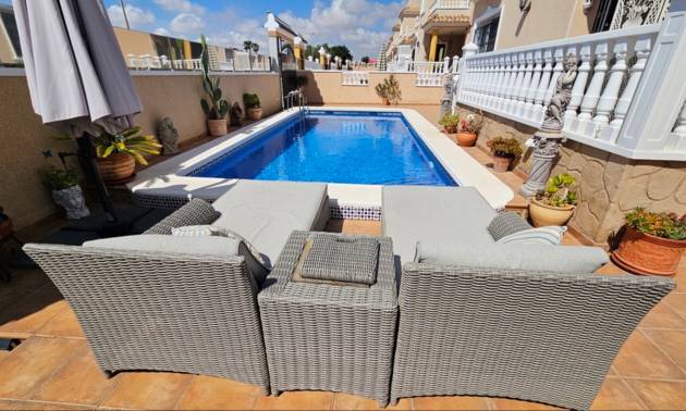 Sale - Villa - Pinar de Campoverde