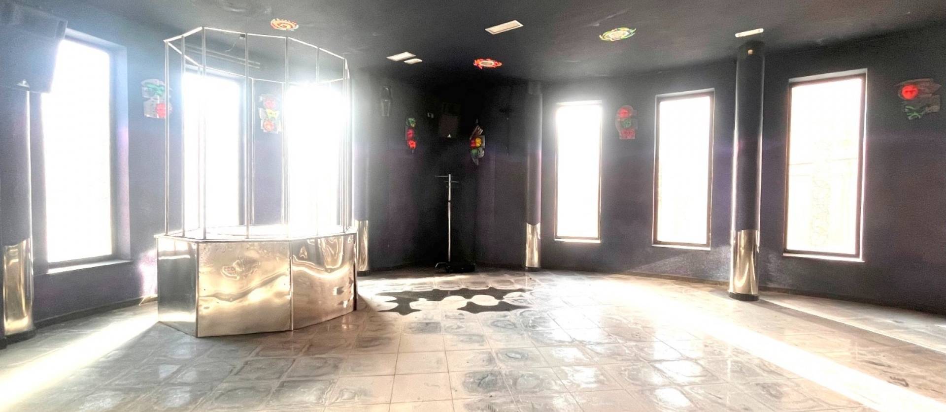 Sale - Commercial - Torrevieja - Playa del Cura