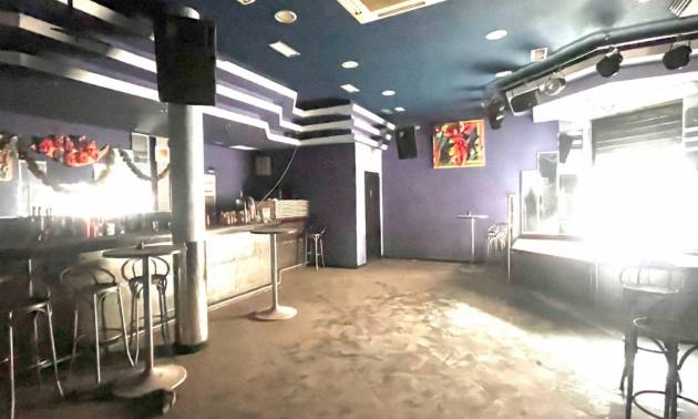 Sale - Commercial - Torrevieja - Playa del Cura