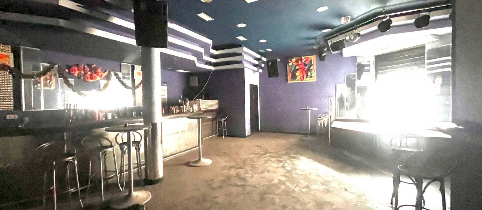 Sale - Commercial - Torrevieja - Playa del Cura