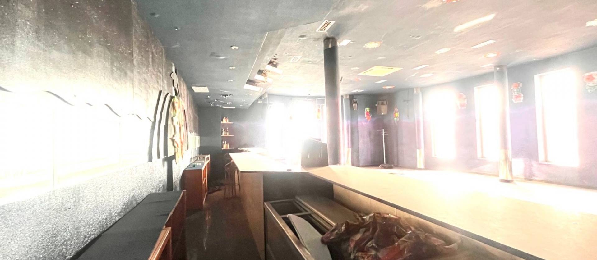 Sale - Commercial - Torrevieja - Playa del Cura