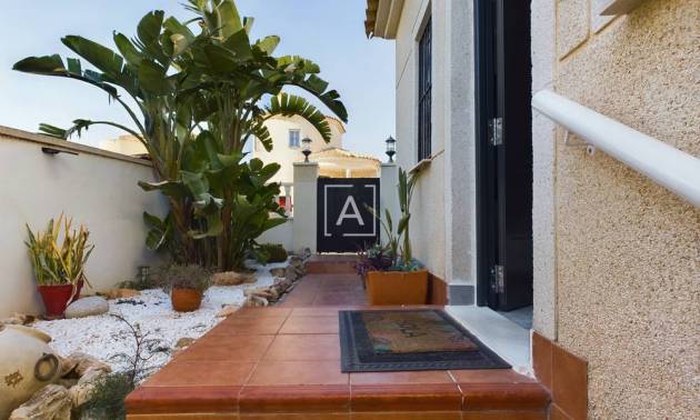 Sale - Villa - Pinar de Campoverde