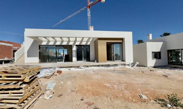 Nieuwbouw projecten - Villa - Los Montesinos