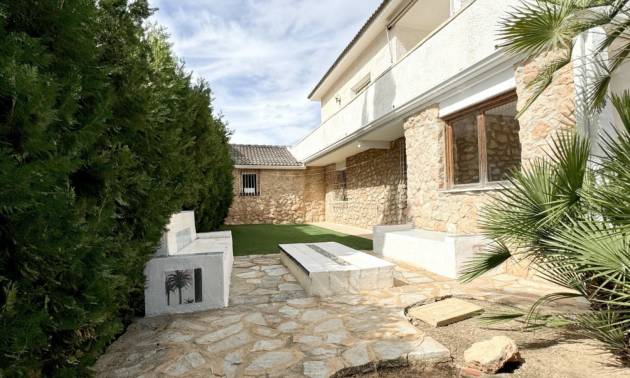 Sale - Villa - Orihuela Costa - La Zenia