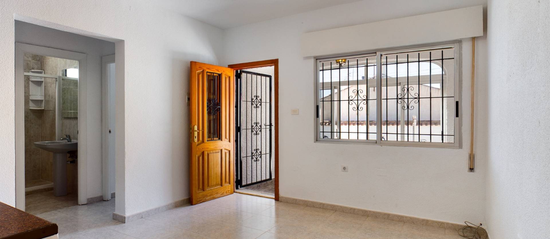 Sale - Bungalow - Pinar de Campoverde