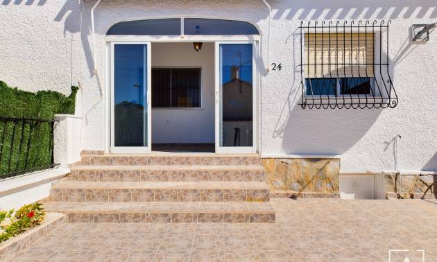 Sale - Bungalow - Pinar de Campoverde