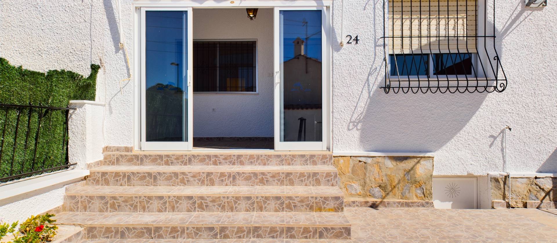 Sale - Bungalow - Pinar de Campoverde