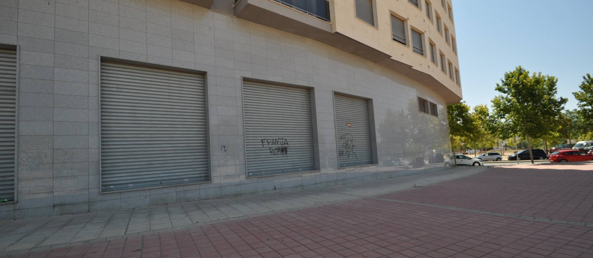 Sale - Commercial - Elda