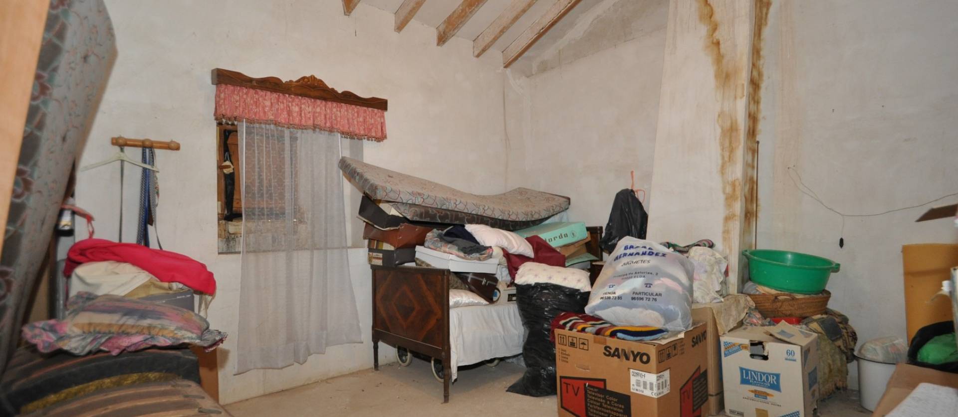 Sale - Country House - Canada del Trigo