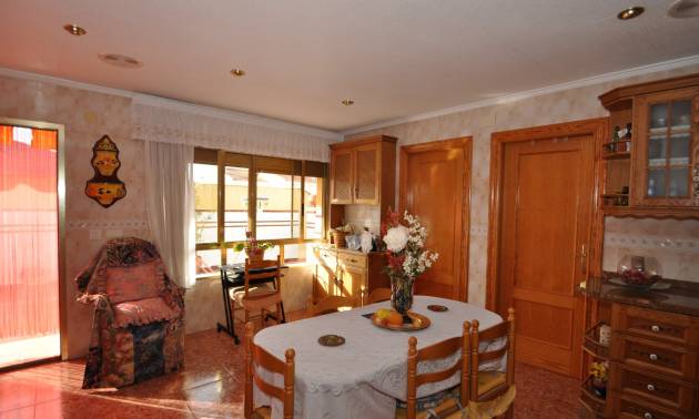 Revente - Maison de ville - Pinoso