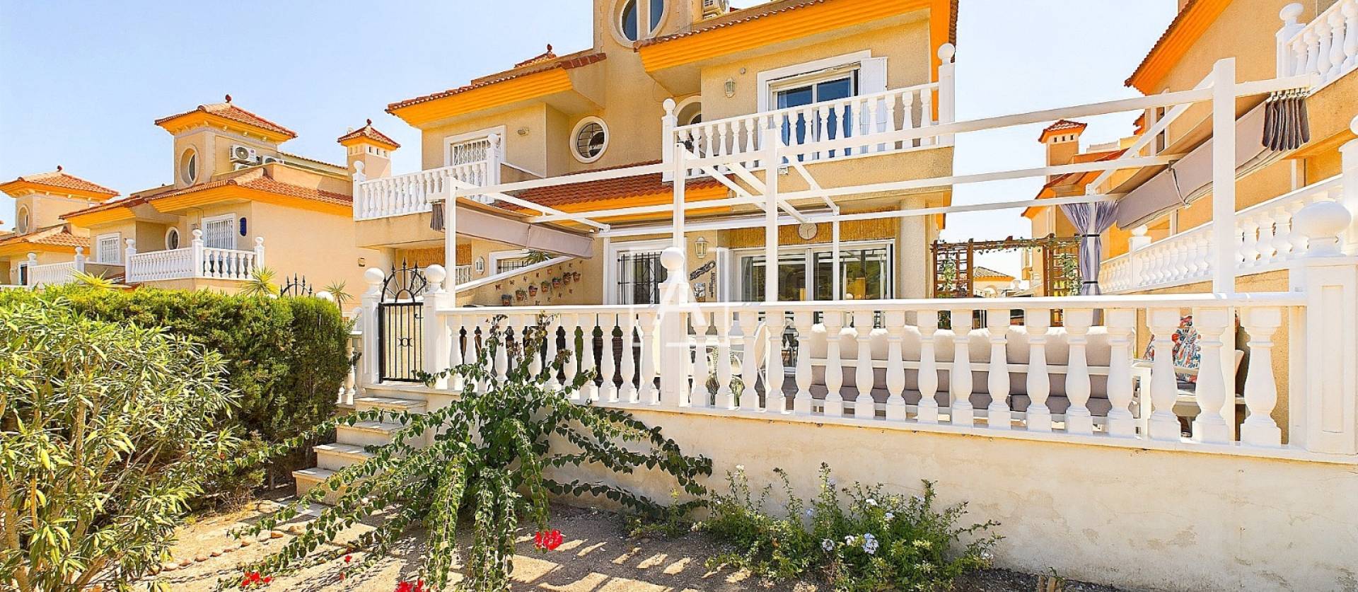 Sale - Semi Detached - Pinar de Campoverde