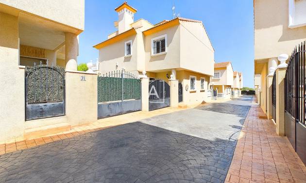 Sale - Semi Detached - Pinar de Campoverde