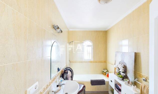 Sale - Villa - Pinar de Campoverde