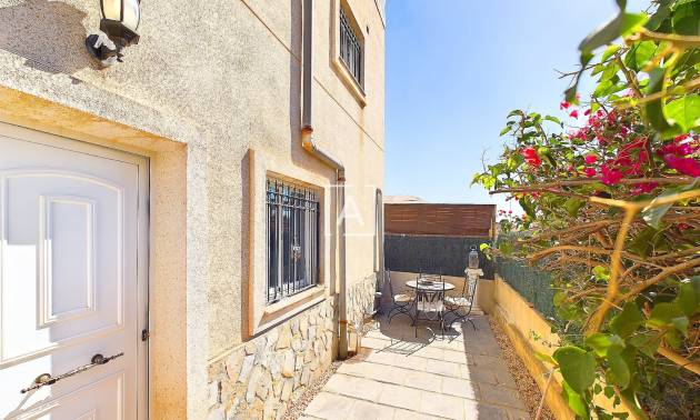 Sale - Villa - Pinar de Campoverde