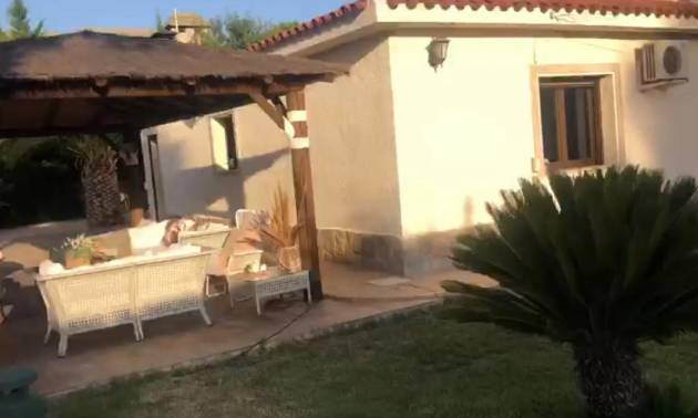 Revente - Villa - Elda