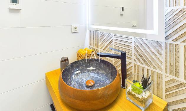 Sale - Apartment - Lo Pagan